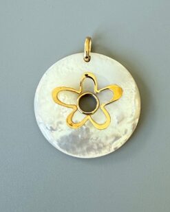 The Big Flower Pendent