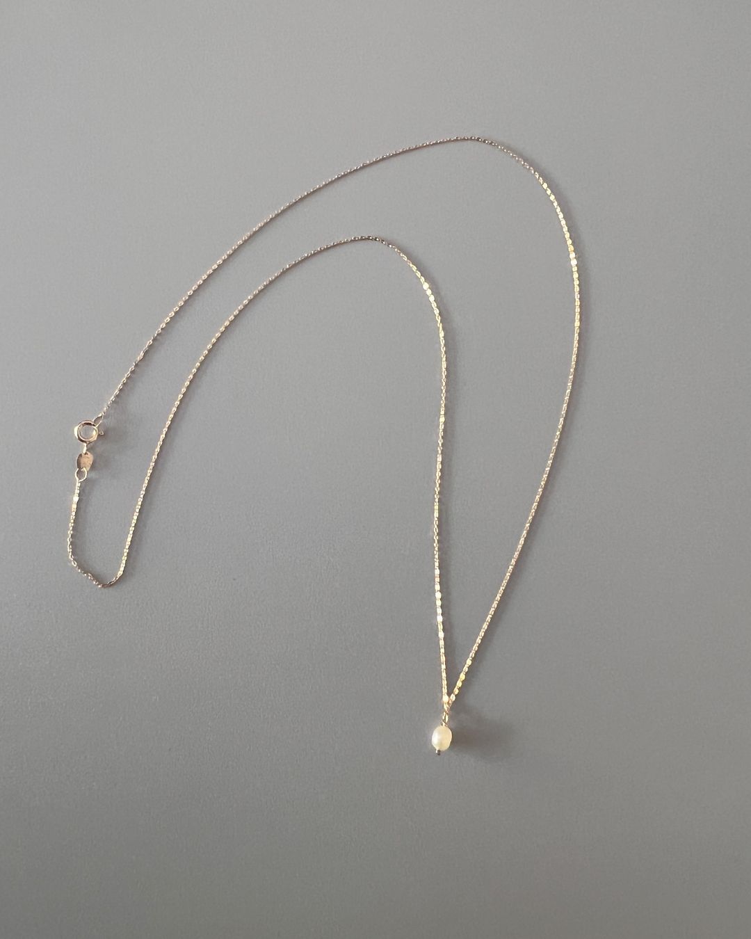 One Pearl Necklace