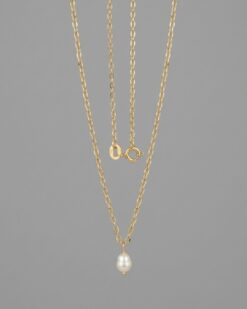 One Pearl Necklace